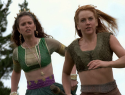 extant_XenaWarriorPrincess_2x16-ForHimtheBellTolls_02138