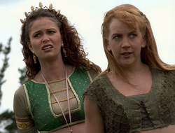 extant_XenaWarriorPrincess_2x16-ForHimtheBellTolls_02147