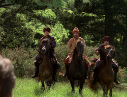 extant_XenaWarriorPrincess_2x16-ForHimtheBellTolls_02150