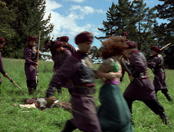 extant_XenaWarriorPrincess_2x16-ForHimtheBellTolls_02191