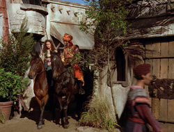 extant_XenaWarriorPrincess_2x16-ForHimtheBellTolls_02209