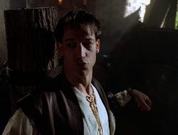 extant_XenaWarriorPrincess_2x16-ForHimtheBellTolls_02227