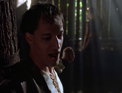 extant_XenaWarriorPrincess_2x16-ForHimtheBellTolls_02260