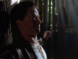 extant_XenaWarriorPrincess_2x16-ForHimtheBellTolls_02267