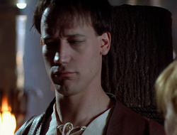 extant_XenaWarriorPrincess_2x16-ForHimtheBellTolls_02290