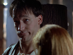 extant_XenaWarriorPrincess_2x16-ForHimtheBellTolls_02297