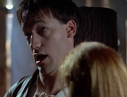 extant_XenaWarriorPrincess_2x16-ForHimtheBellTolls_02299