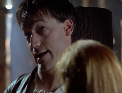 extant_XenaWarriorPrincess_2x16-ForHimtheBellTolls_02300