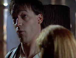 extant_XenaWarriorPrincess_2x16-ForHimtheBellTolls_02302