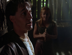 extant_XenaWarriorPrincess_2x16-ForHimtheBellTolls_02314