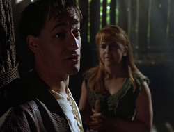 extant_XenaWarriorPrincess_2x16-ForHimtheBellTolls_02319