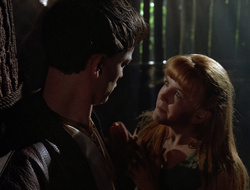 extant_XenaWarriorPrincess_2x16-ForHimtheBellTolls_02324
