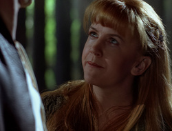 extant_XenaWarriorPrincess_2x16-ForHimtheBellTolls_02333