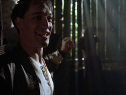 extant_XenaWarriorPrincess_2x16-ForHimtheBellTolls_02347