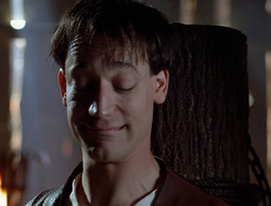 extant_XenaWarriorPrincess_2x16-ForHimtheBellTolls_02359