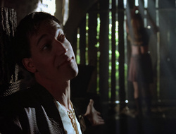 extant_XenaWarriorPrincess_2x16-ForHimtheBellTolls_02370