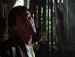 extant_XenaWarriorPrincess_2x16-ForHimtheBellTolls_02374