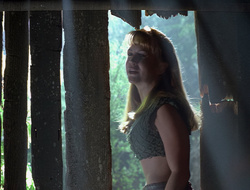 extant_XenaWarriorPrincess_2x16-ForHimtheBellTolls_02386