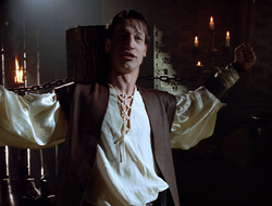 extant_XenaWarriorPrincess_2x16-ForHimtheBellTolls_02419