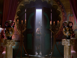 extant_XenaWarriorPrincess_2x16-ForHimtheBellTolls_02498