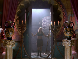 extant_XenaWarriorPrincess_2x16-ForHimtheBellTolls_02501