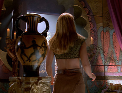 extant_XenaWarriorPrincess_2x16-ForHimtheBellTolls_02526