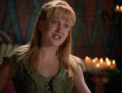 extant_XenaWarriorPrincess_2x16-ForHimtheBellTolls_02586