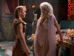 extant_XenaWarriorPrincess_2x16-ForHimtheBellTolls_02589