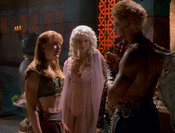 extant_XenaWarriorPrincess_2x16-ForHimtheBellTolls_02599