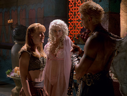 extant_XenaWarriorPrincess_2x16-ForHimtheBellTolls_02600