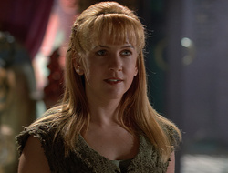 extant_XenaWarriorPrincess_2x16-ForHimtheBellTolls_02604