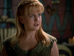 extant_XenaWarriorPrincess_2x16-ForHimtheBellTolls_02632