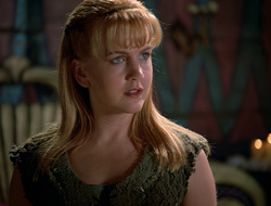 extant_XenaWarriorPrincess_2x16-ForHimtheBellTolls_02633