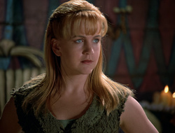 extant_XenaWarriorPrincess_2x16-ForHimtheBellTolls_02638