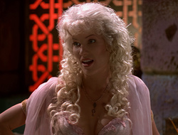 extant_XenaWarriorPrincess_2x16-ForHimtheBellTolls_02642