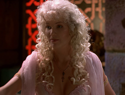 extant_XenaWarriorPrincess_2x16-ForHimtheBellTolls_02652