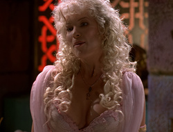 extant_XenaWarriorPrincess_2x16-ForHimtheBellTolls_02653