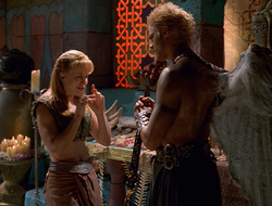 extant_XenaWarriorPrincess_2x16-ForHimtheBellTolls_02676