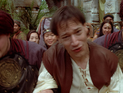 extant_XenaWarriorPrincess_2x16-ForHimtheBellTolls_02714
