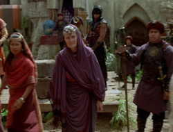 extant_XenaWarriorPrincess_2x16-ForHimtheBellTolls_02717