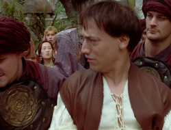 extant_XenaWarriorPrincess_2x16-ForHimtheBellTolls_02718