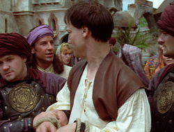 extant_XenaWarriorPrincess_2x16-ForHimtheBellTolls_02728