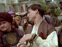 extant_XenaWarriorPrincess_2x16-ForHimtheBellTolls_02738