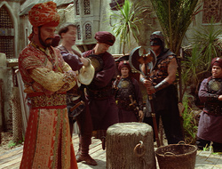 extant_XenaWarriorPrincess_2x16-ForHimtheBellTolls_02768