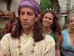 extant_XenaWarriorPrincess_2x16-ForHimtheBellTolls_02778