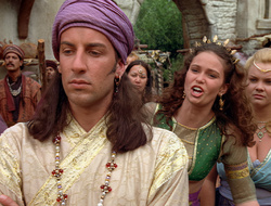 extant_XenaWarriorPrincess_2x16-ForHimtheBellTolls_02781