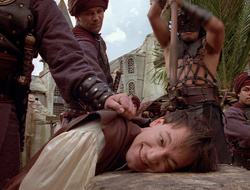 extant_XenaWarriorPrincess_2x16-ForHimtheBellTolls_02820
