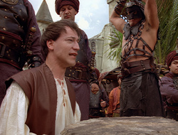 extant_XenaWarriorPrincess_2x16-ForHimtheBellTolls_02864