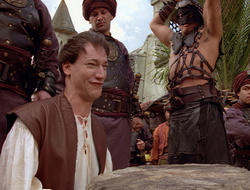 extant_XenaWarriorPrincess_2x16-ForHimtheBellTolls_02871