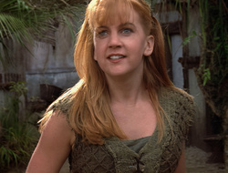 extant_XenaWarriorPrincess_2x16-ForHimtheBellTolls_02933